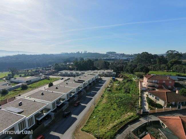 Fantástico terreno para venda em Vila Nova de Famalicão! - Grande imagem: 2/6