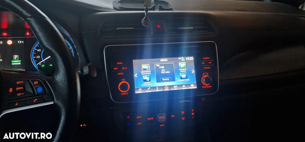 Nissan LEAF Tekna - 6