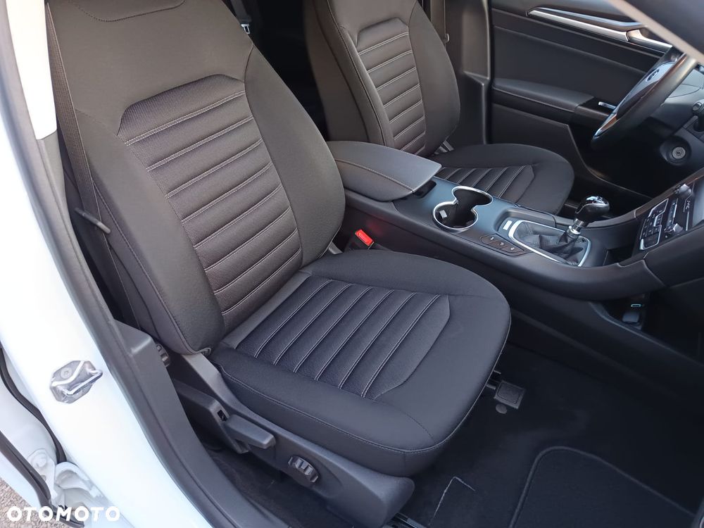 Ford Mondeo 2.0 EcoBlue Business Edition - 22