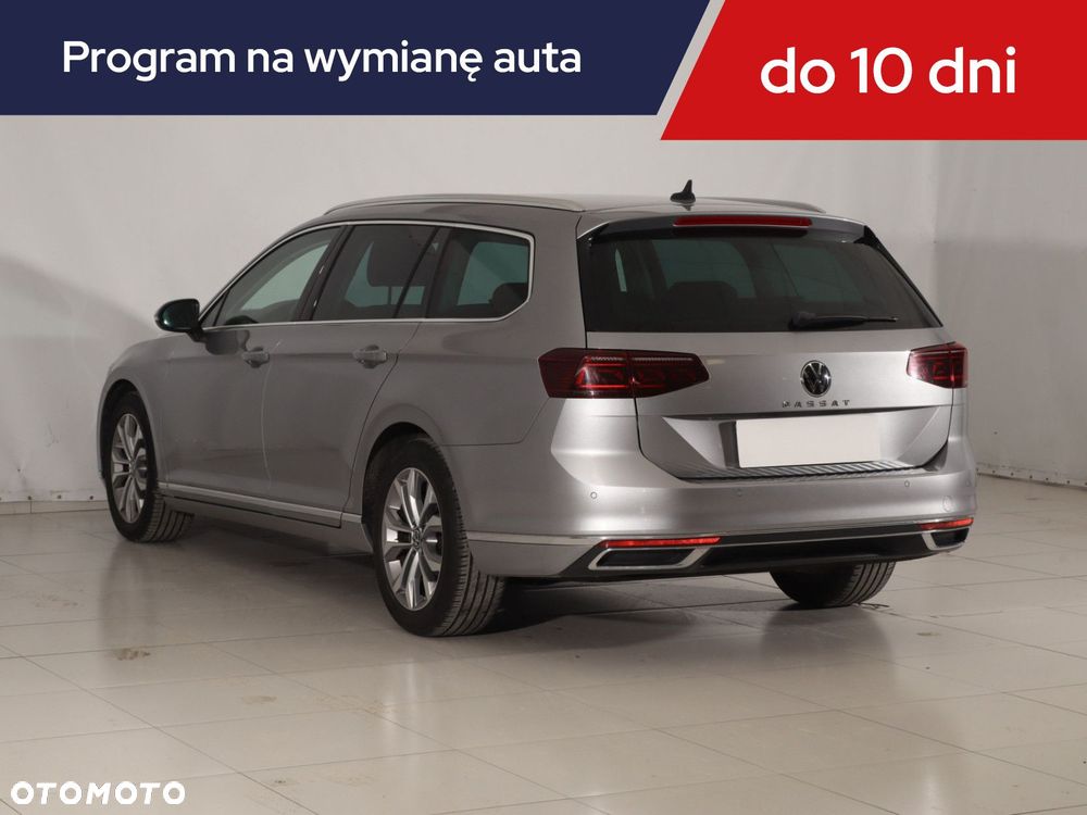 Volkswagen Passat Variant - 6