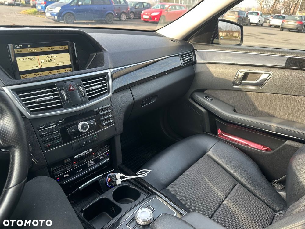 Mercedes-Benz Klasa E 220 BlueTEC 9G-TRONIC Avantgarde - 2