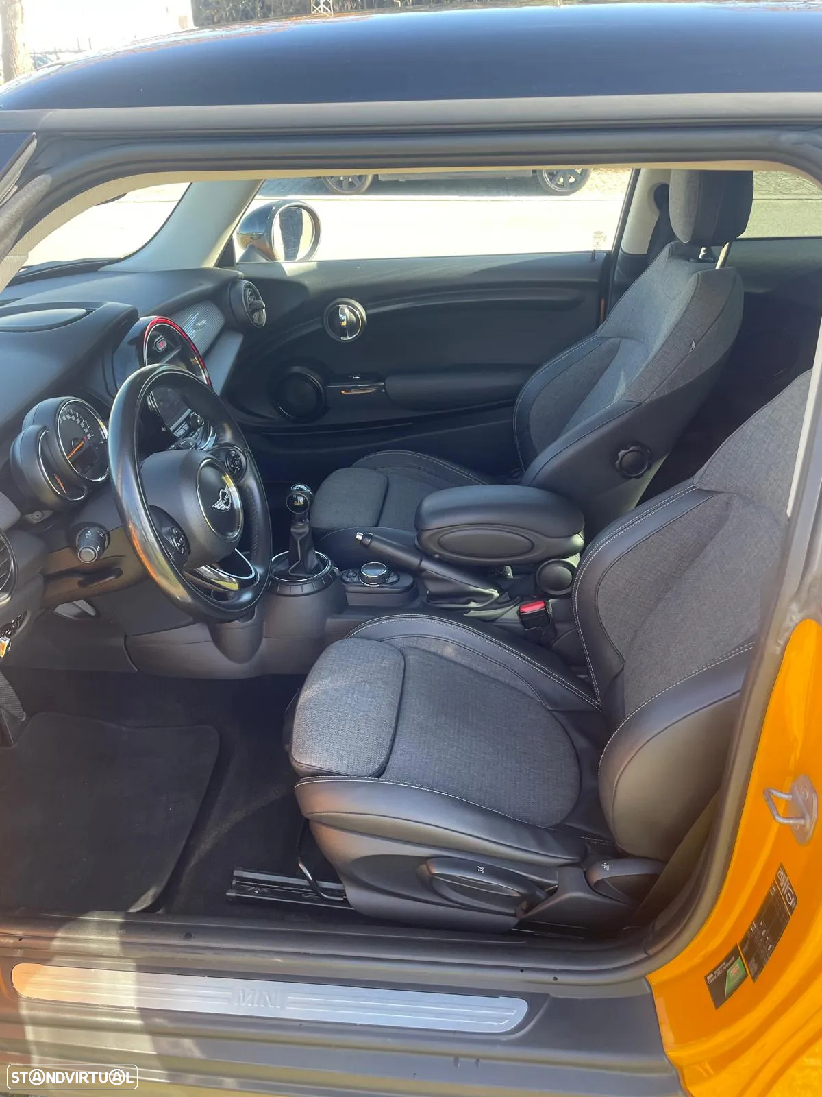 MINI 3 Portas Cooper D - 11