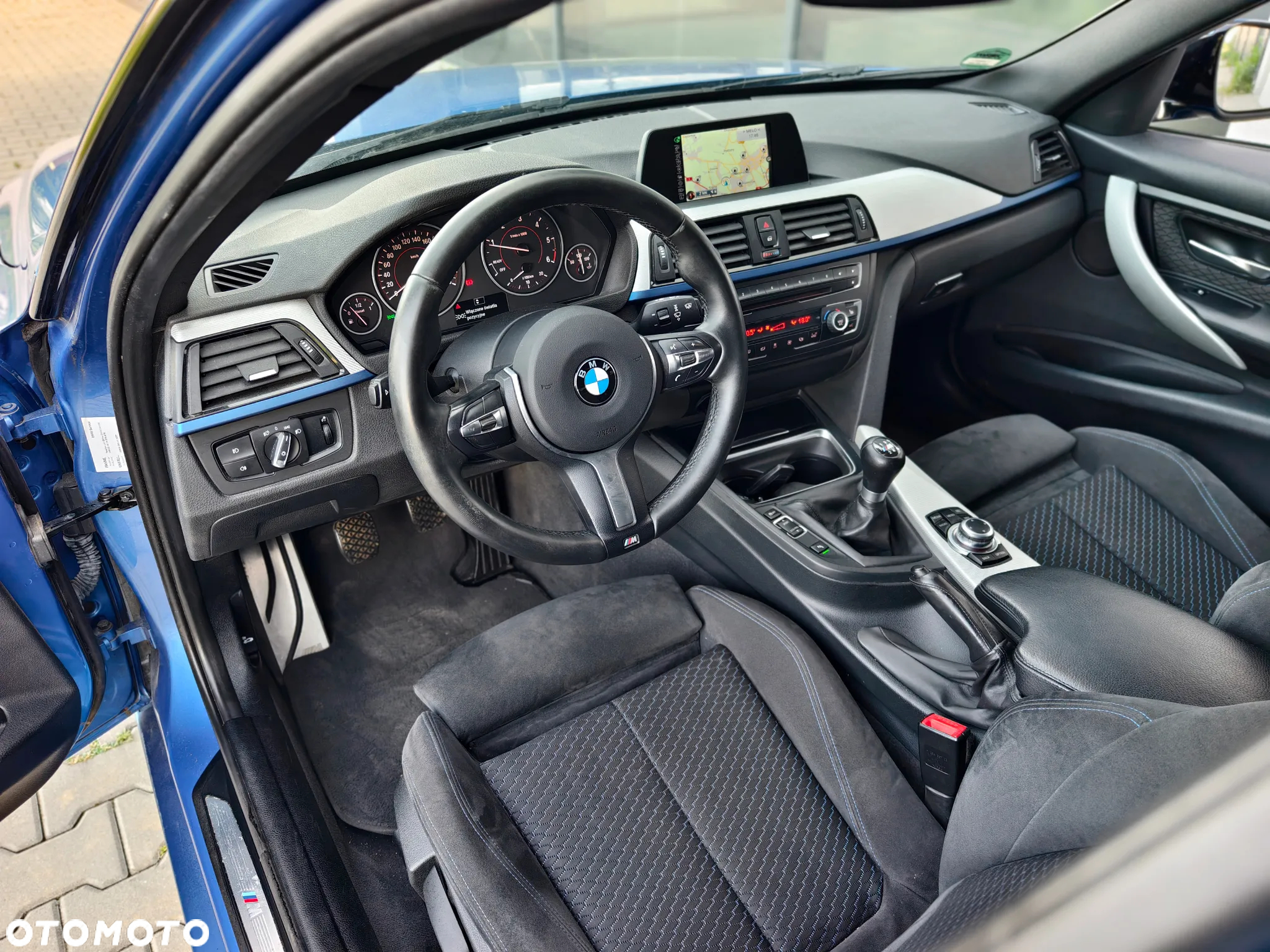 BMW Seria 3 318d Touring Blue Performance - 5