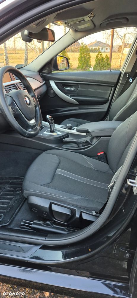 BMW Seria 3 318d - 6