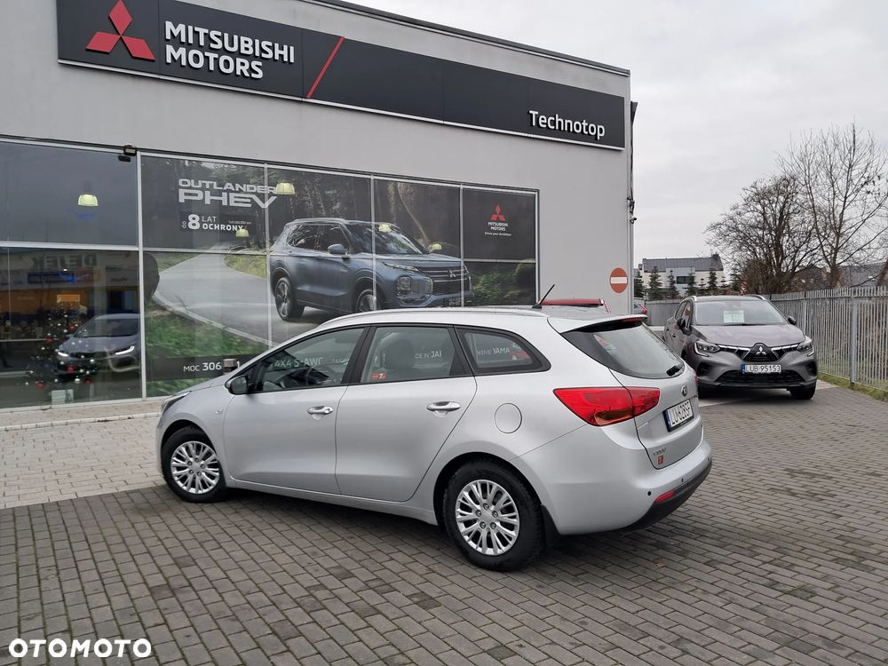 Kia Ceed 1.6 CRDi M - 3