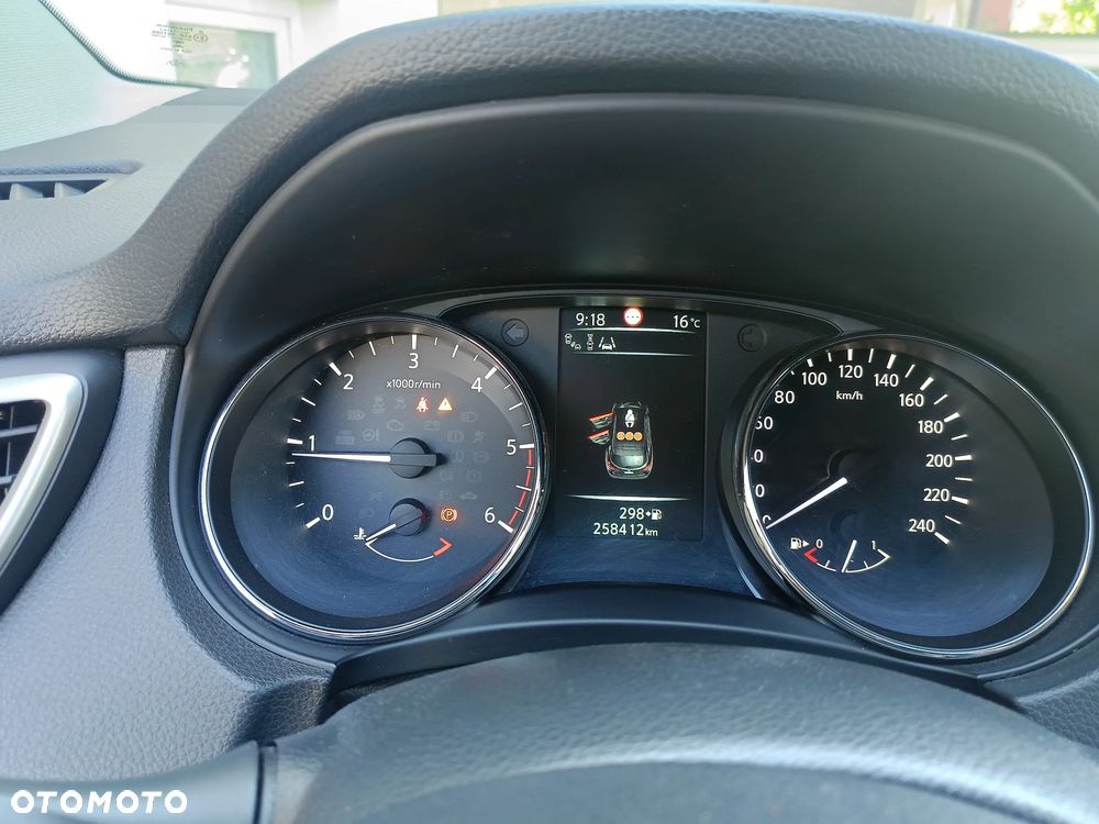 Nissan Qashqai - 12