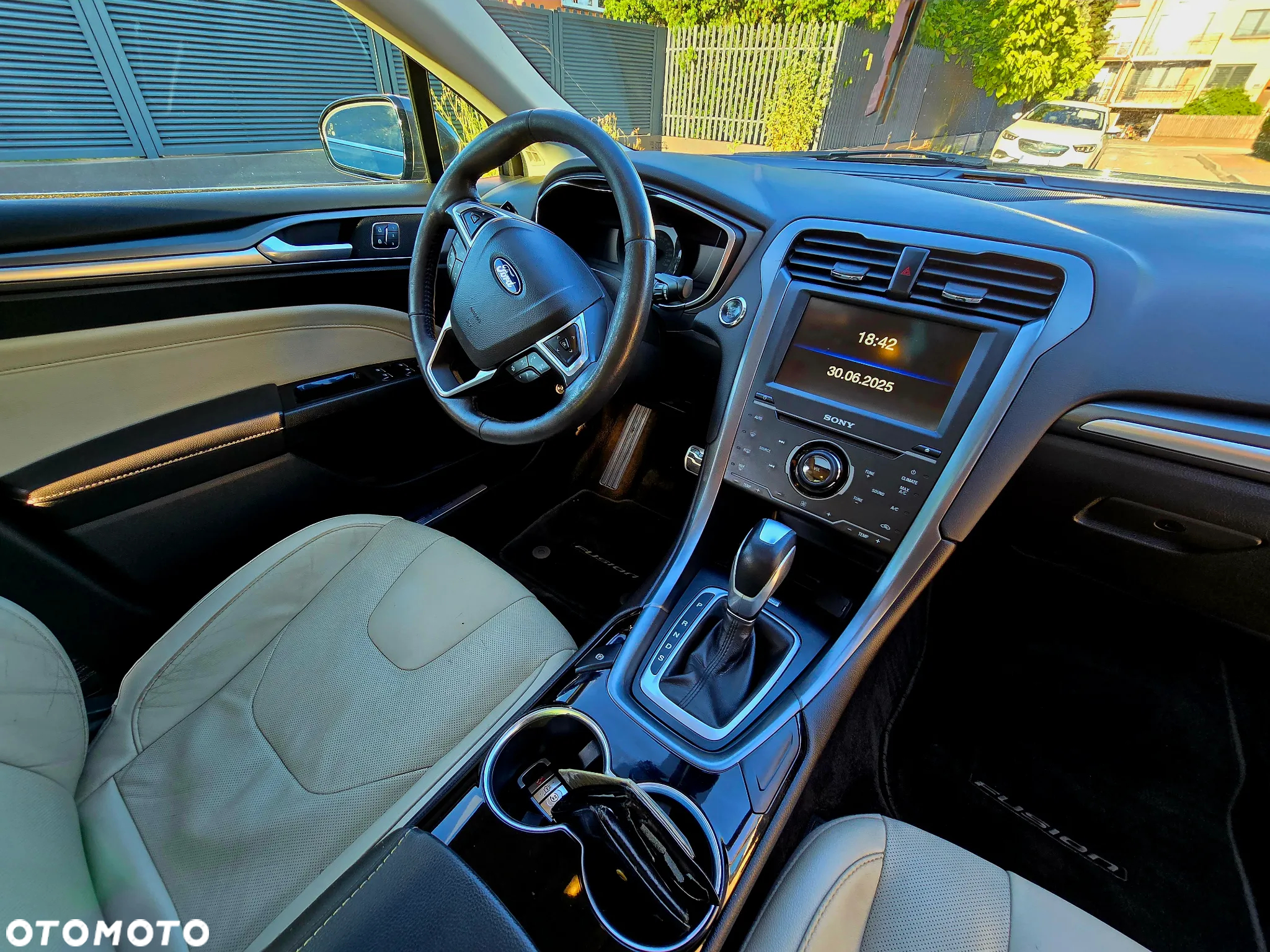 Ford Fusion - 10