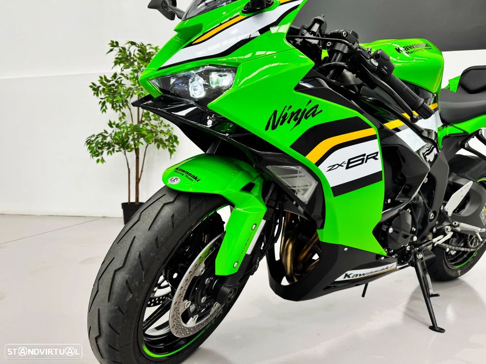 Kawasaki ZX 6R - 4