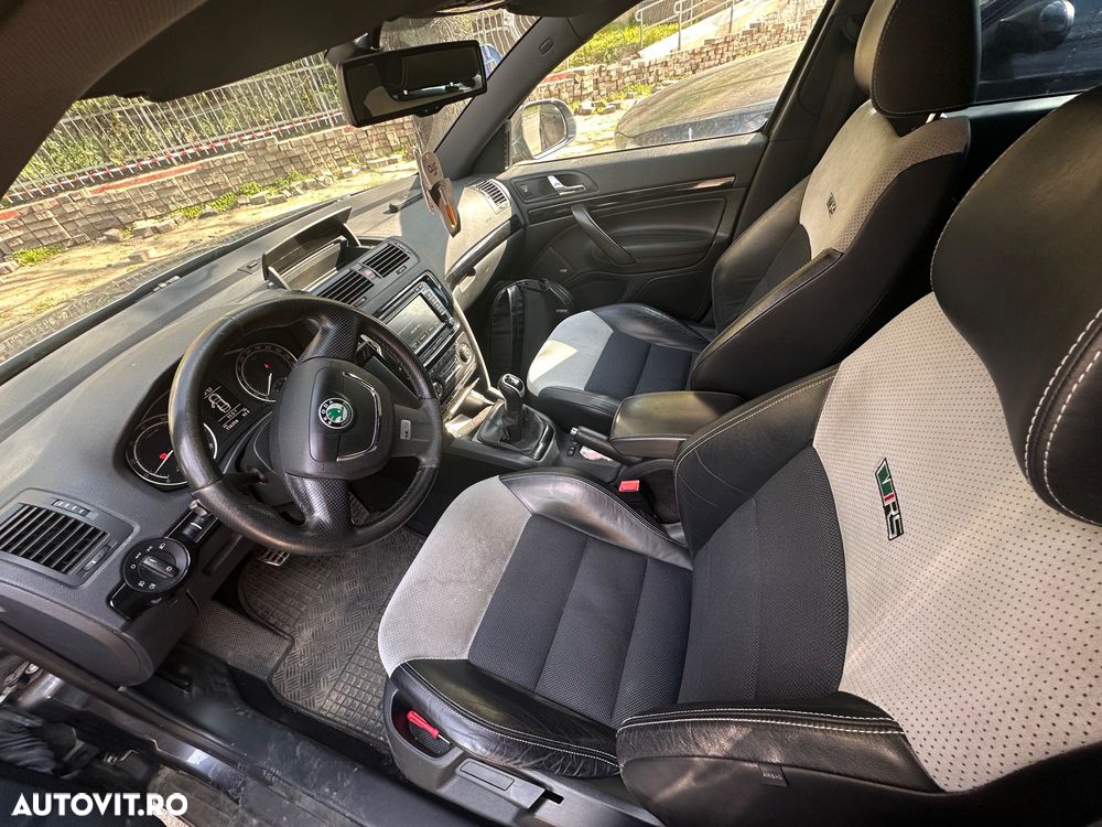 Skoda Octavia 2.0 TFSI RS - 2