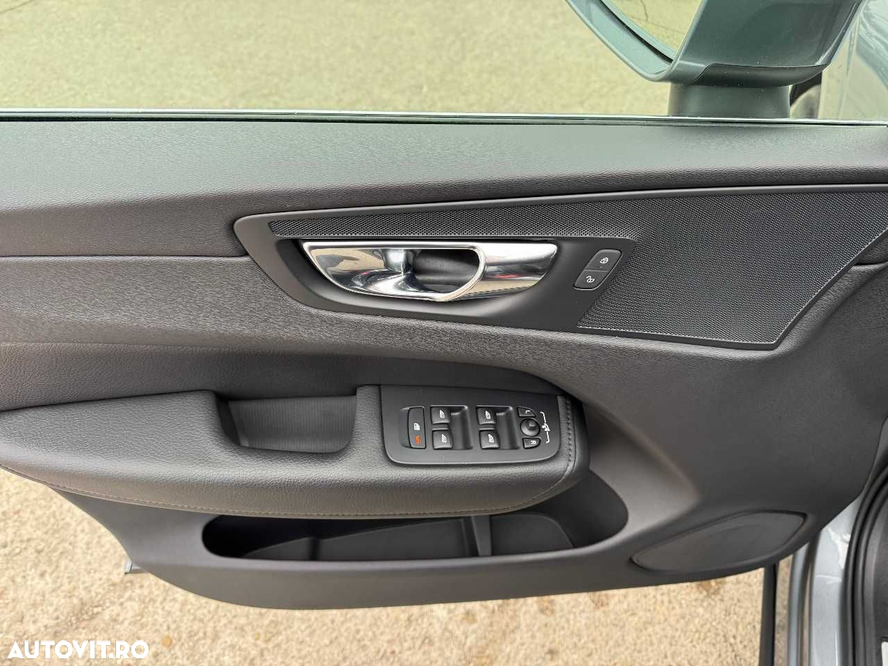 Volvo XC 60 D4 Momentum - 16