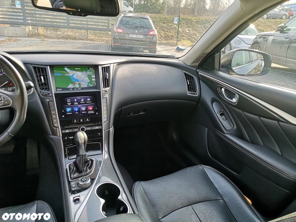Infiniti Q50 - 32