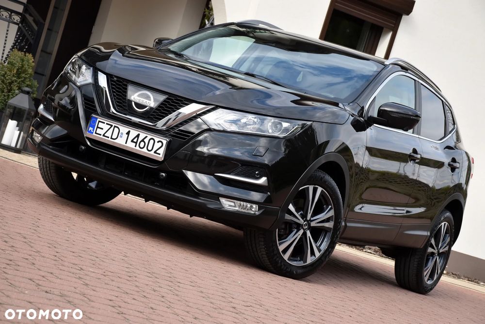 Nissan Qashqai 1.3 DIG-T N-Connecta - 1