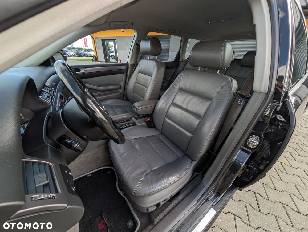 Audi A6 Avant 2.4 Quattro Tiptr - 33
