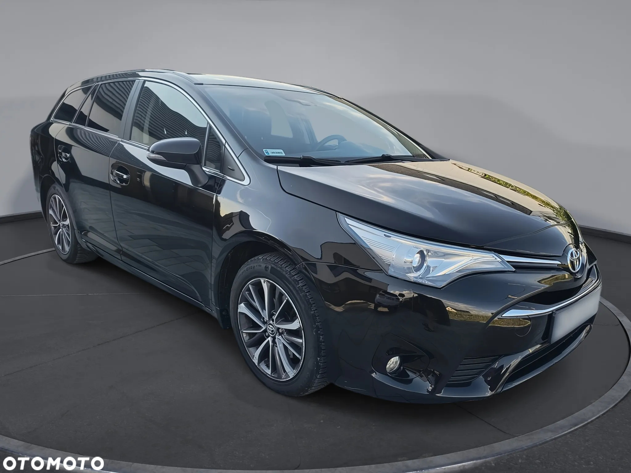 Toyota Avensis 2.0 D-4D Premium - 3