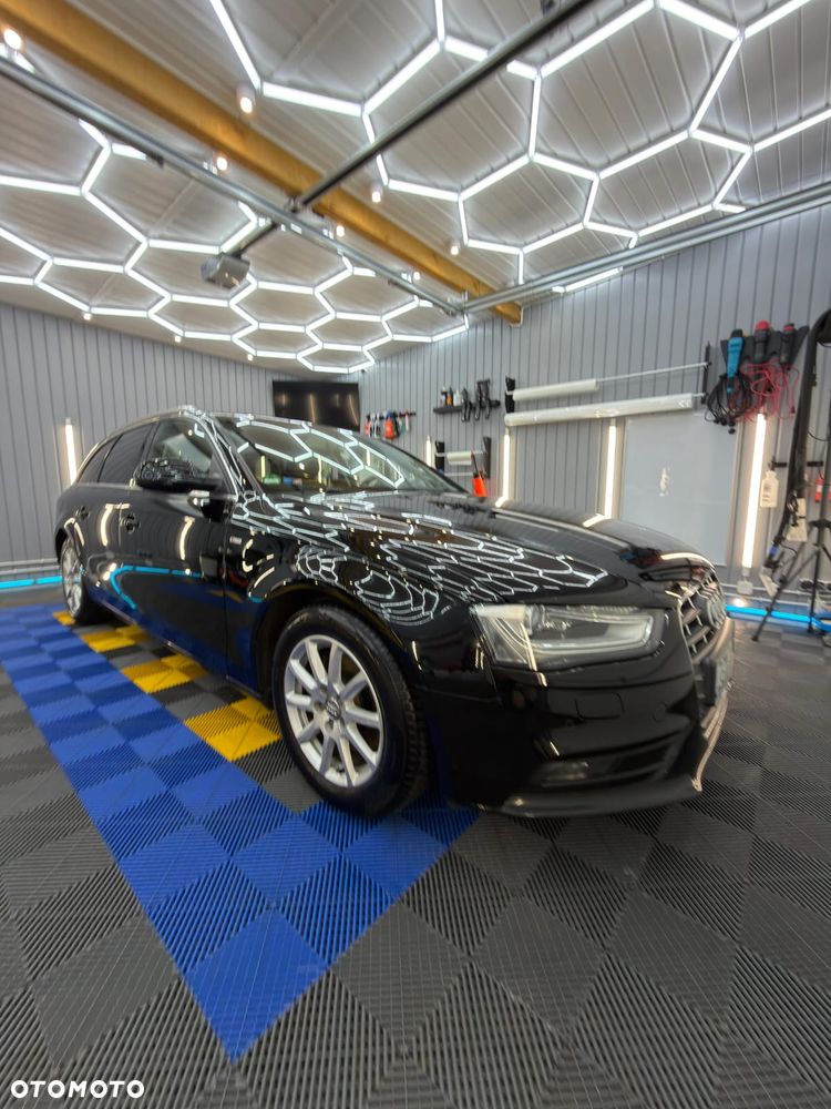 Audi A4 Avant 2.0 TDI ultra - 1