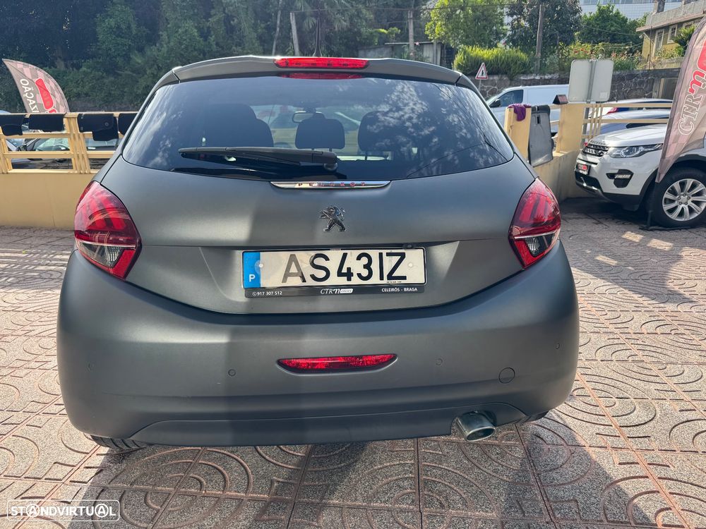 Peugeot 208 1.2 PureTech GT Line EAT6 - 9