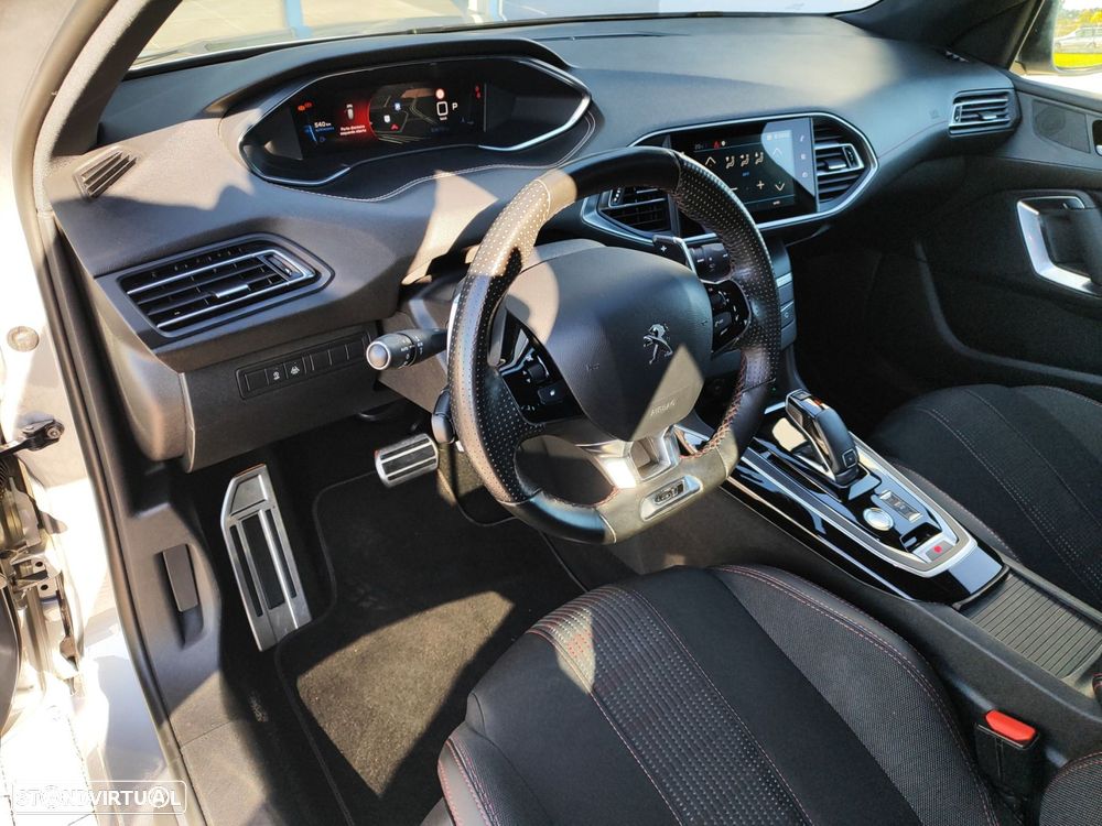 Peugeot 308 SW 1.5 BlueHDi GT EAT8 - 19