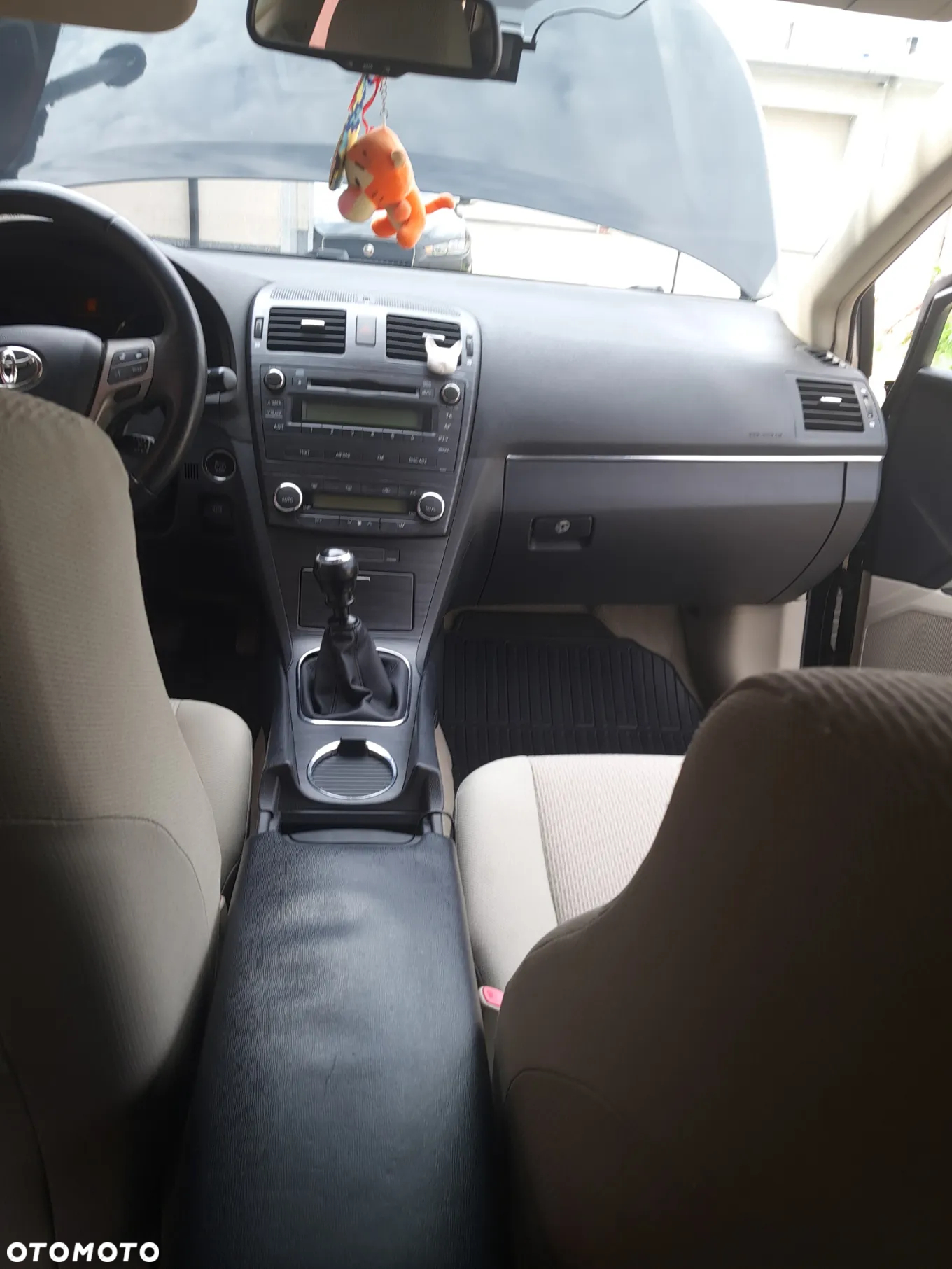 Toyota Avensis - 7