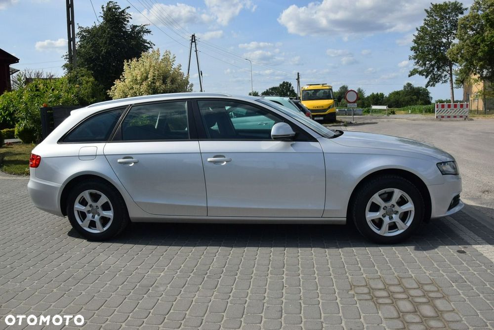 Audi A4 Avant 2.0 TDI DPF Attraction - 8