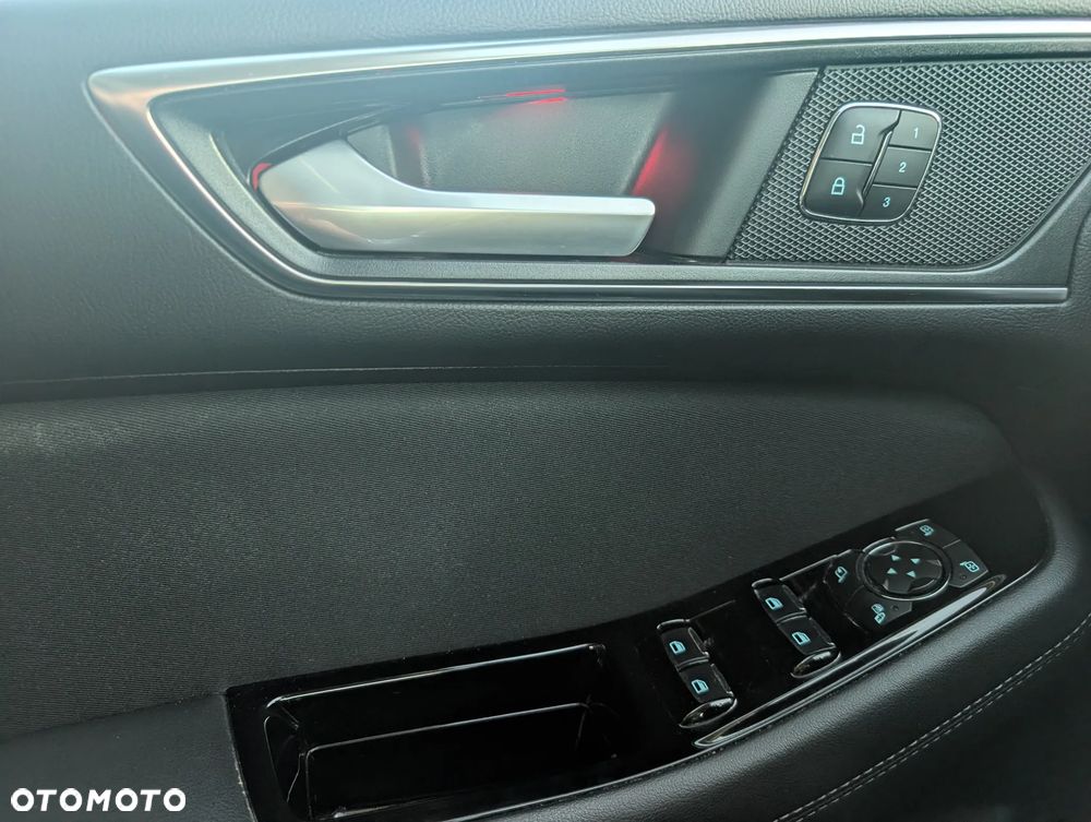Ford S-Max 2.0 EcoBlue Titanium - 13