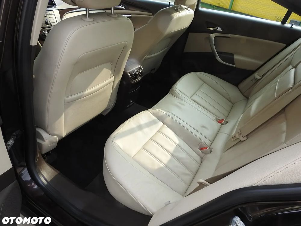 Opel Insignia 2.0 ECOTEC DI Turbo 4x4 ecoFLEX Start/Sto Business Innovation - 6