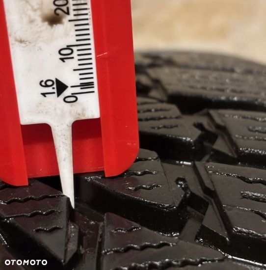 Koła felgi Volvo XC 40 5x108 opony zimowe Nokian 4x 235/55R18 - 15