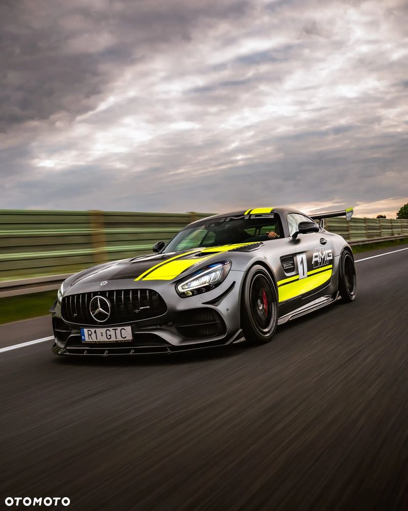 Mercedes-Benz AMG GT C - 12