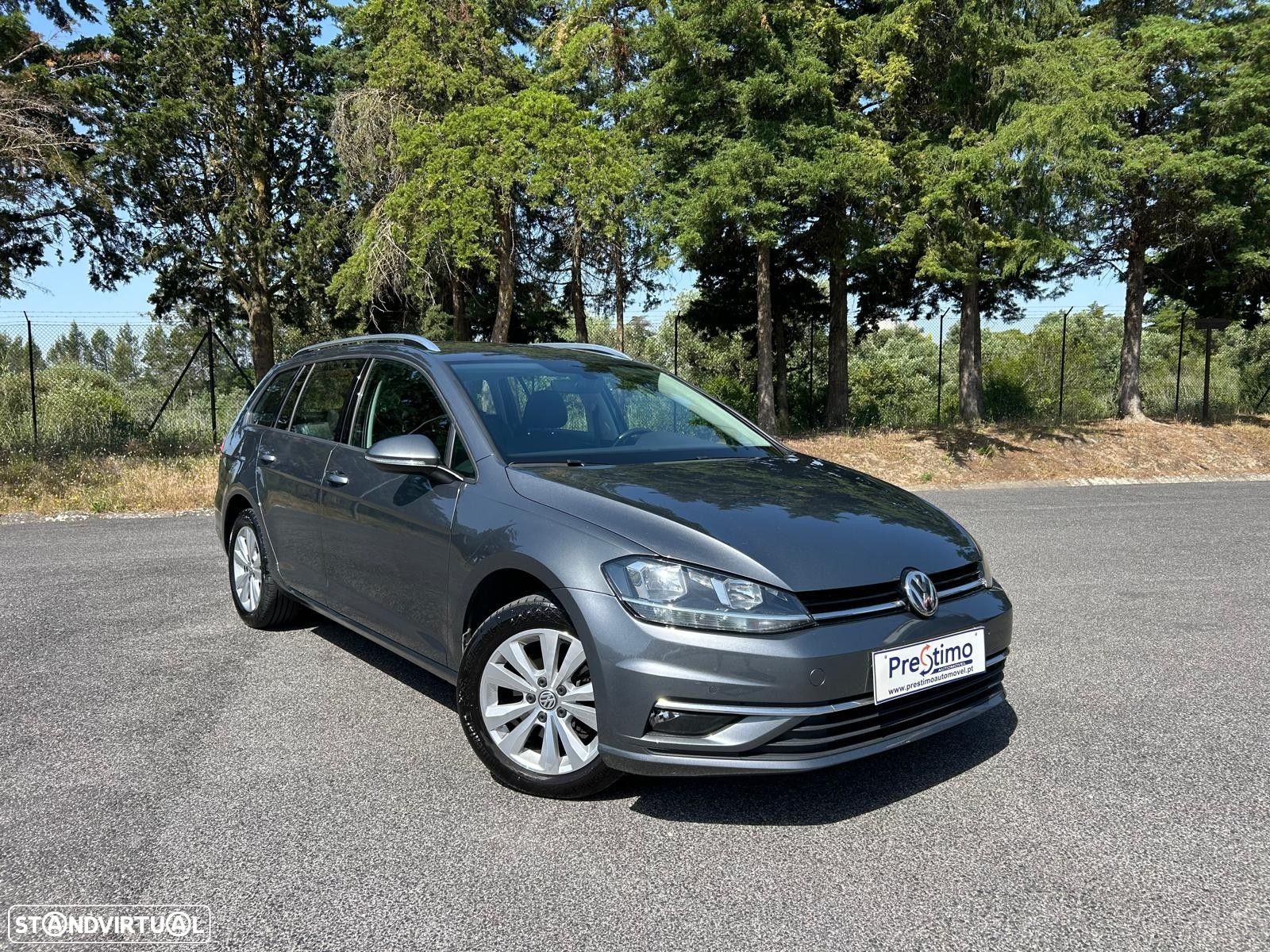 VW Golf Variant 1.6 TDi Confortline - 16