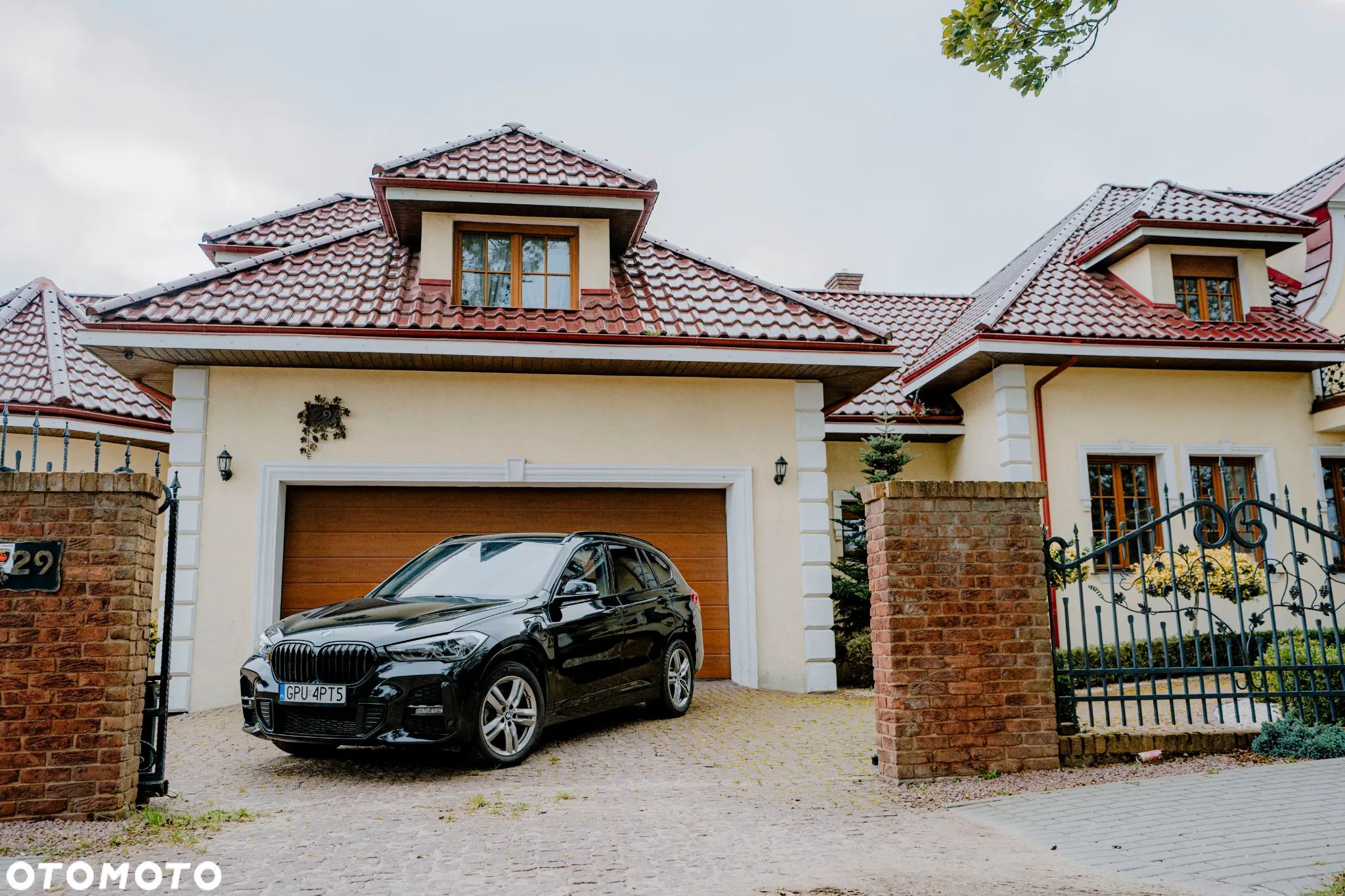 BMW X1 - 1
