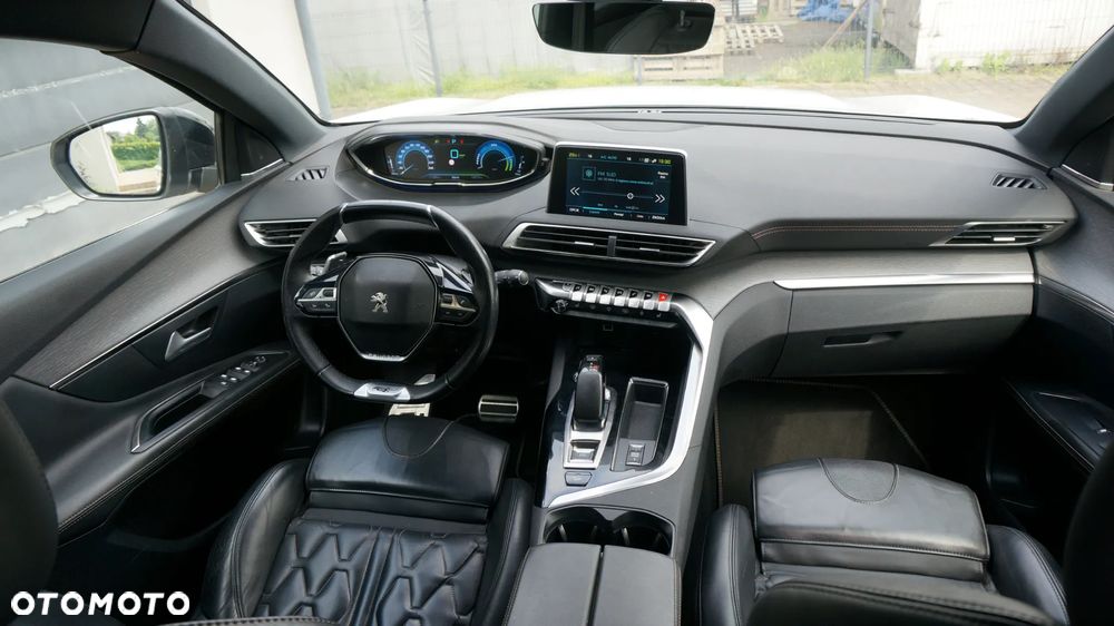 Peugeot 3008 1.6 PureTech HYbrid4 GT S&S EAT8 - 9