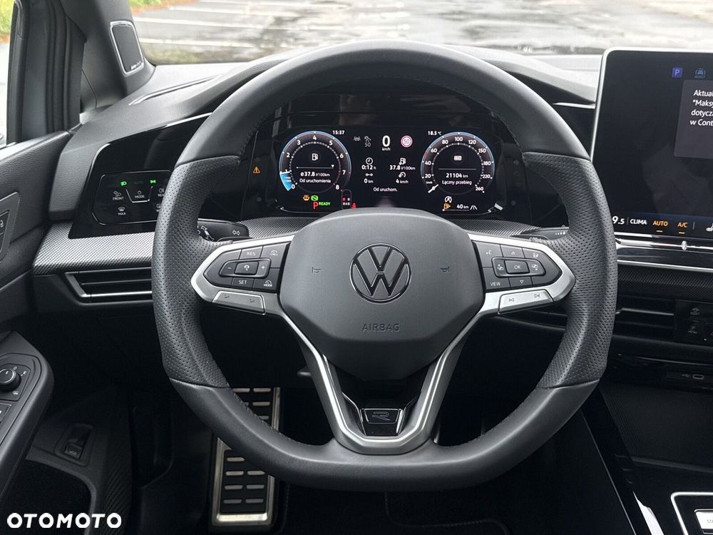 Volkswagen Golf - 15