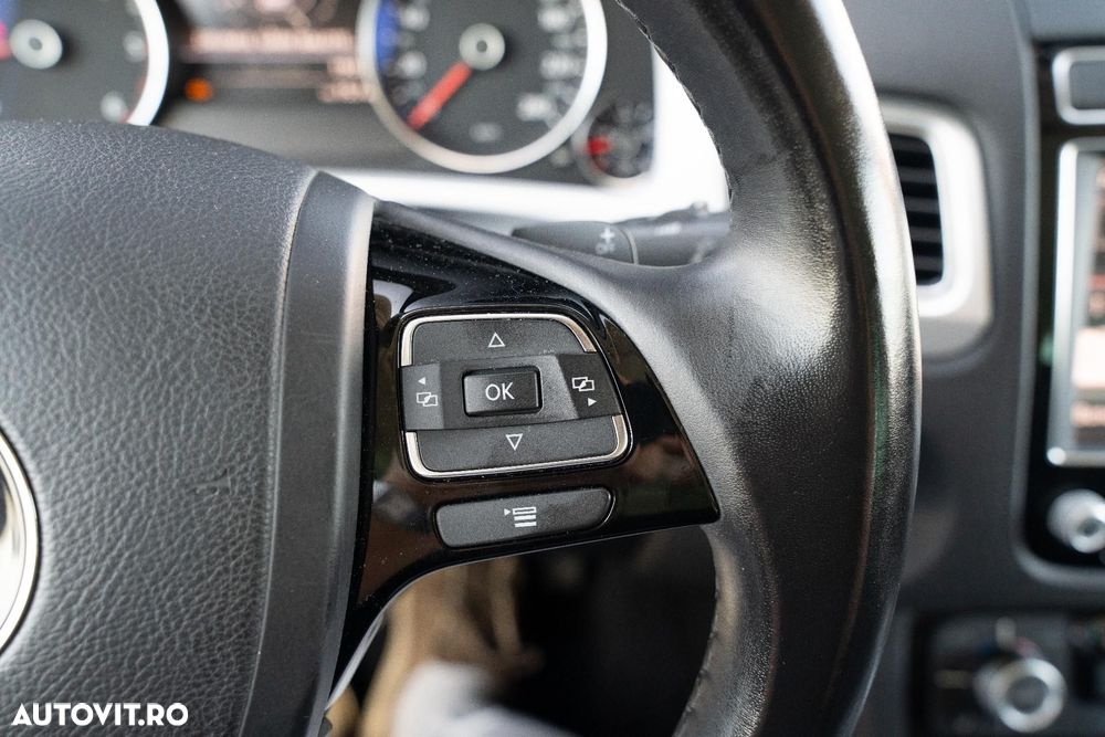 Volkswagen Touareg - 25