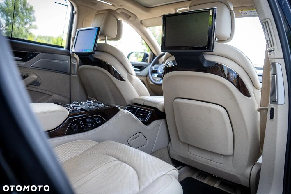 Audi A8 - 11