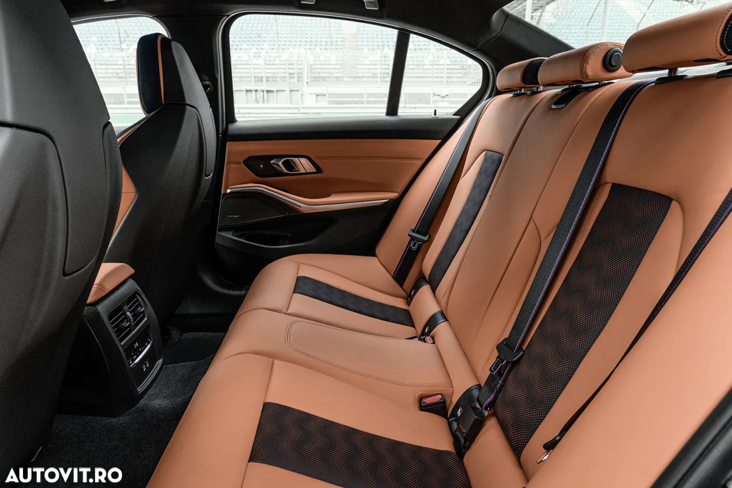 BMW M3 Competition xDrive AT - 16
