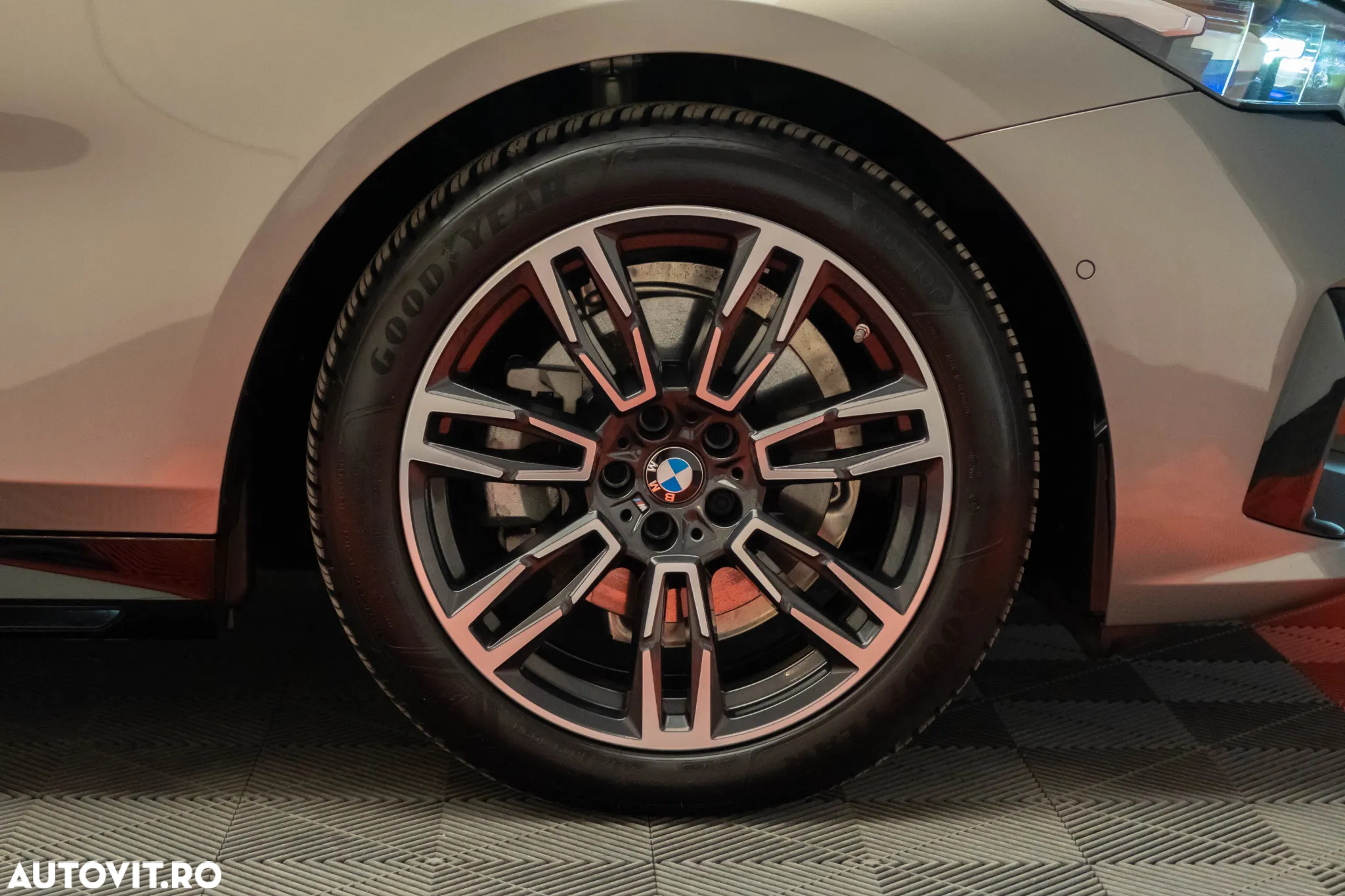 BMW Seria 5 520i Aut. - 7