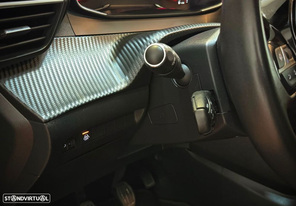 Peugeot 208 1.2 PureTech Allure - 21