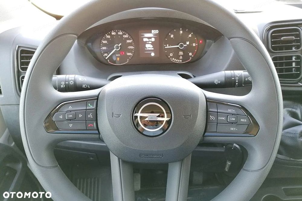 Opel Movano 3.3t L2H2 2.2 120KM - 9