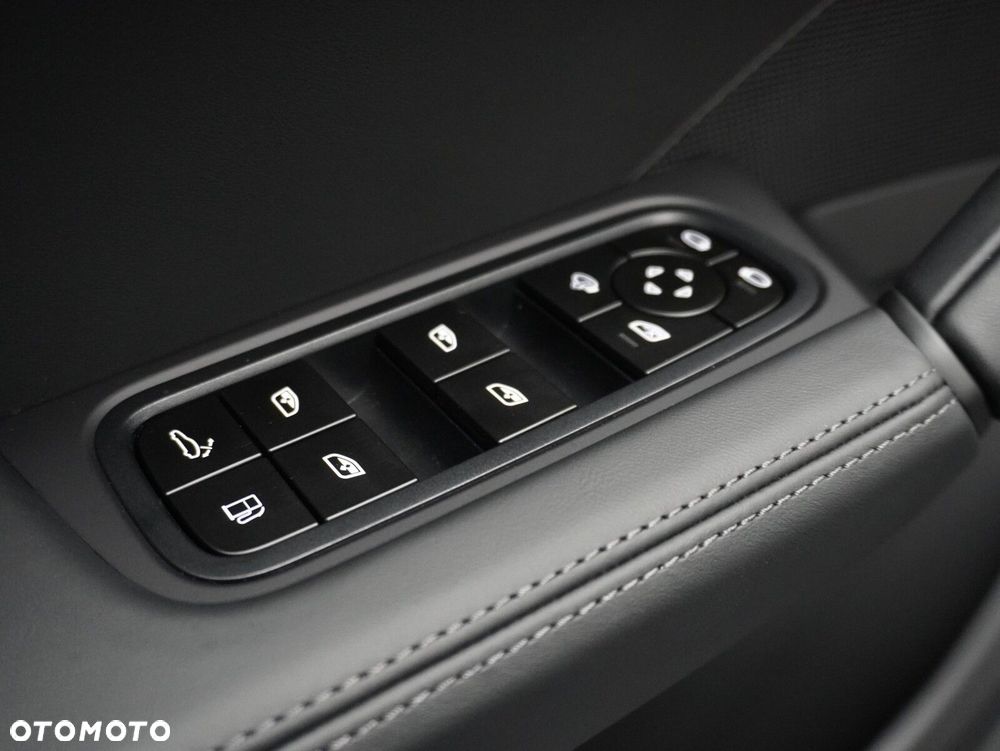 Porsche Cayenne E-Hybrid PHEV Black Edition - 21
