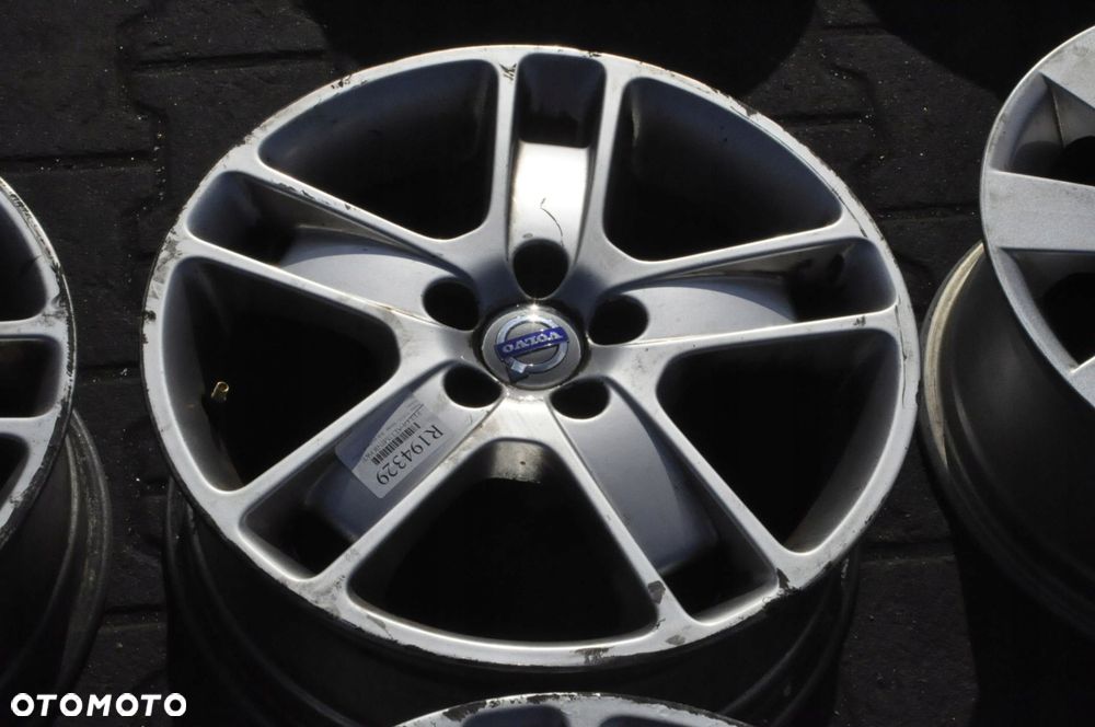 VOLVO  FELGI ALUMINIOWE 17 7.0 5X108 ET 52.5 - 2