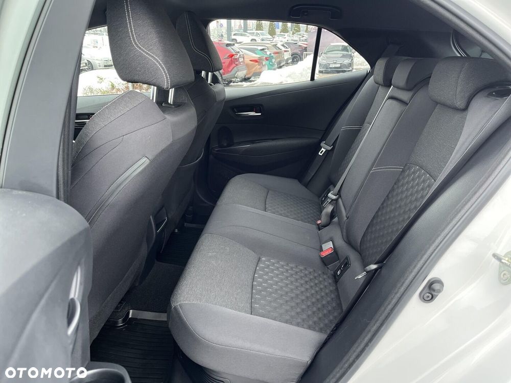 Toyota Corolla - 16
