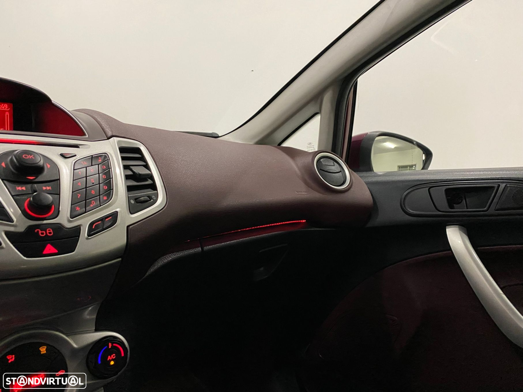 Ford Fiesta 1.6 TDCi Titanium - 38
