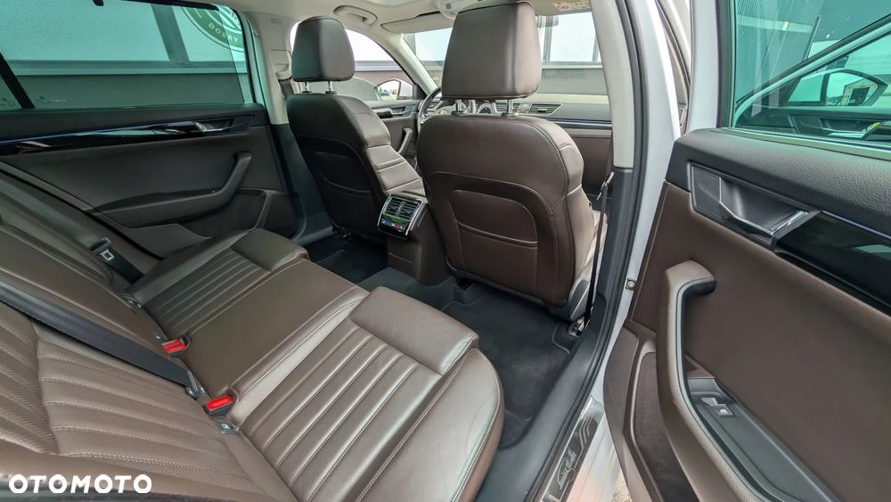 Skoda Superb 2.0 TDI DSG L&K - 9