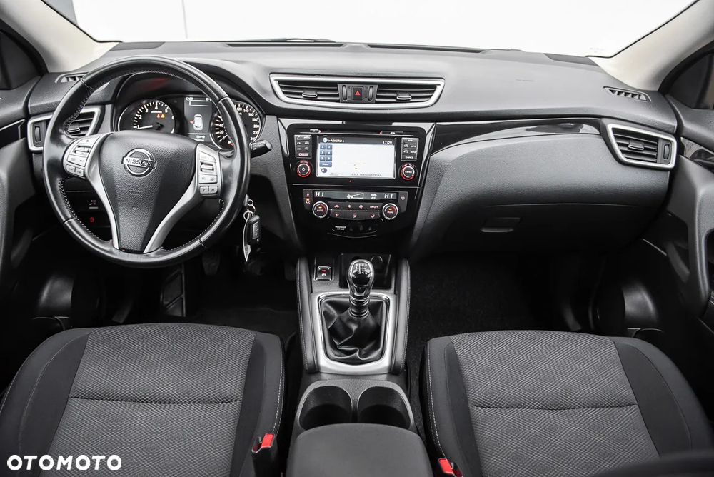 Nissan Qashqai - 25