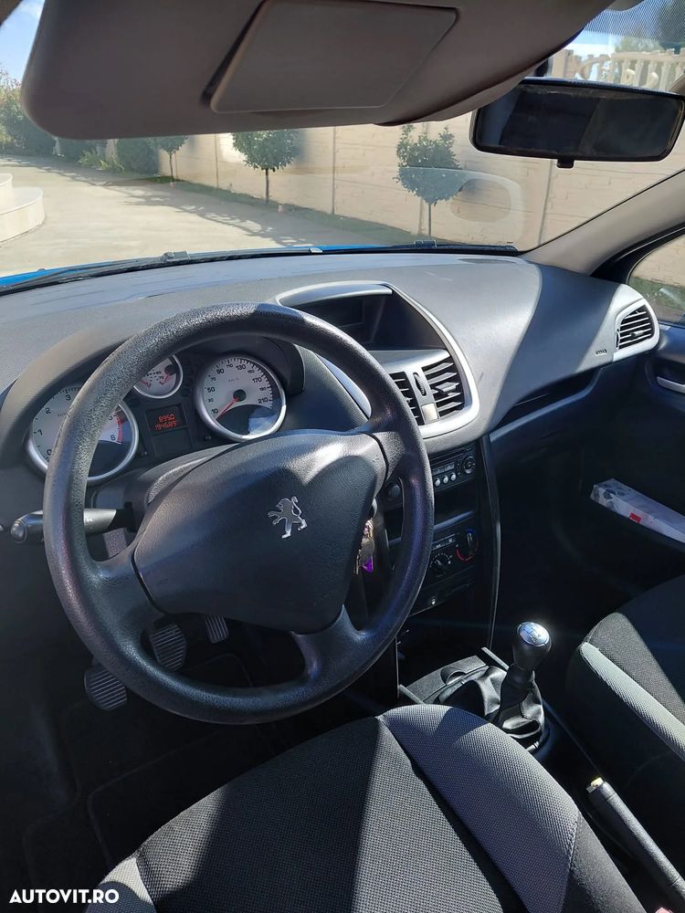 Peugeot 207 90 HDi FAP (Blue Lion) Urban Move - 7
