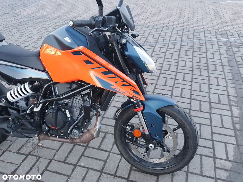 KTM Duke - 17