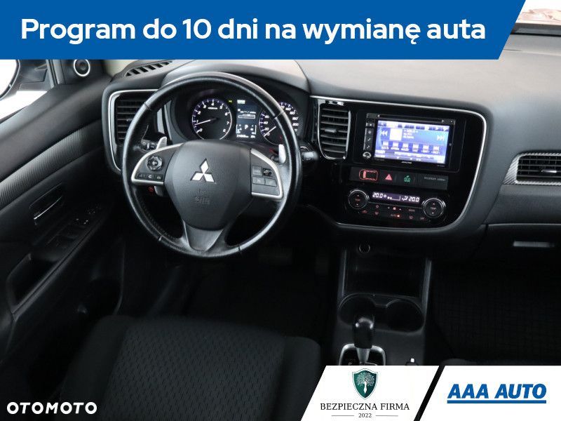Mitsubishi Outlander - 9