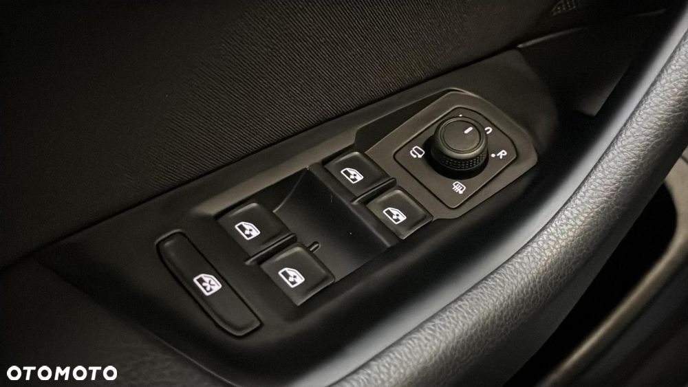 Volkswagen Passat 2.0 TDI EVO Business DSG - 30