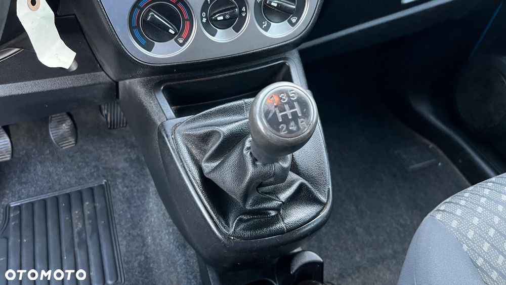 Peugeot Bipper Tepee HDi 75 - 17