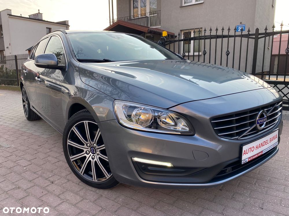 Volvo V60 D3 Summum - 19
