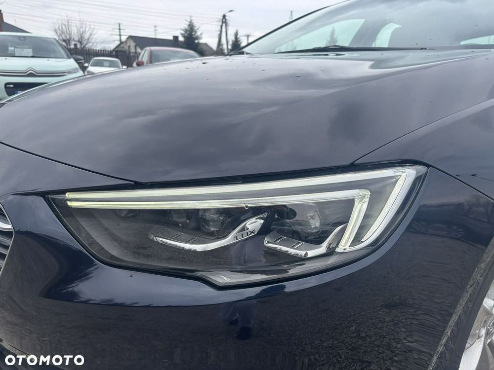 Opel Insignia - 16